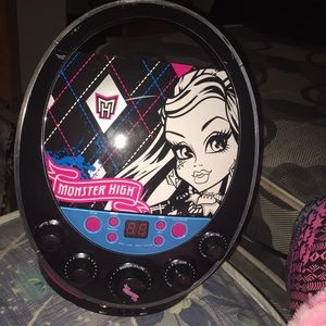 Monster high karaoke machine + speaker